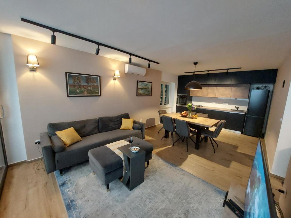 Anago Apartments 扎达尔 外观 照片